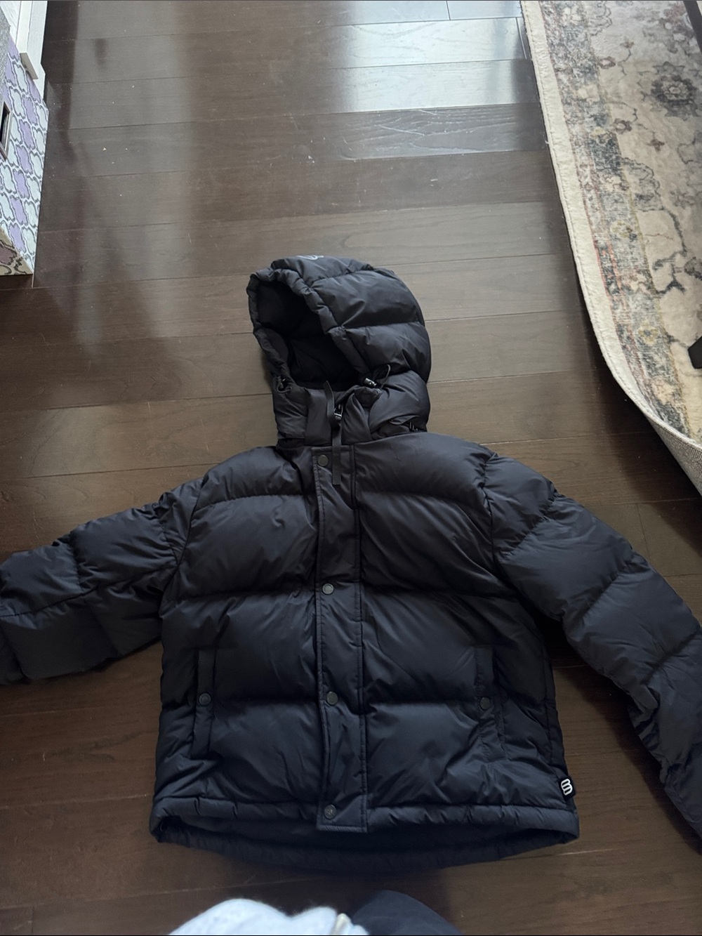 aritzia black superpuff jacket